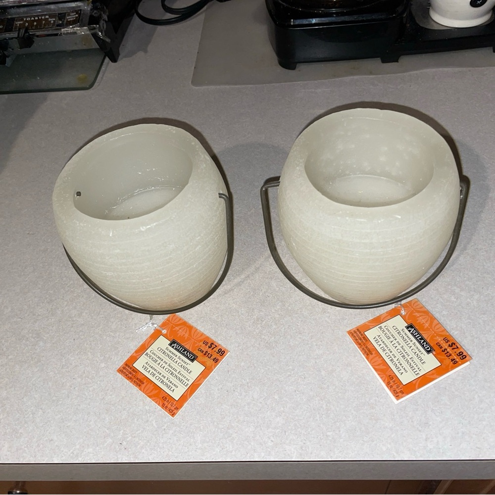 Ivory Wax And Wick Citronella Outdoor Pair Of 4.5”H Candles, Handles SemiNew